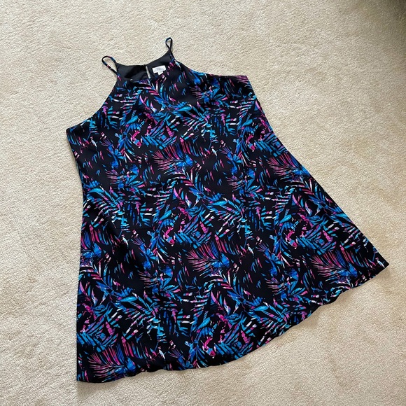 Mid Dress - Picture 1 of 2